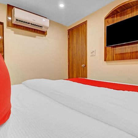 OYO Flagship 83812 Hotel Royal Park Mumbai Exterior foto